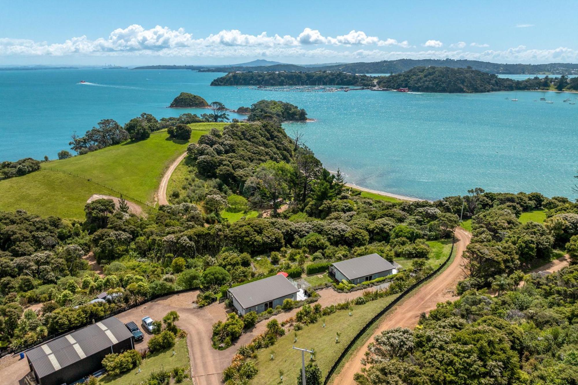 Te Whau Bach Apartments - Stay Waiheke Te Whau Bay Exterior photo
